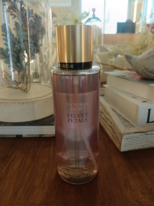 Velvet petals Victoria Secret